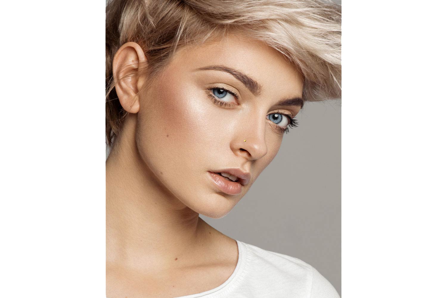 Titan Nasenpiercing Stecker 2er Set - 2,0mm Kristall Mit Spirale